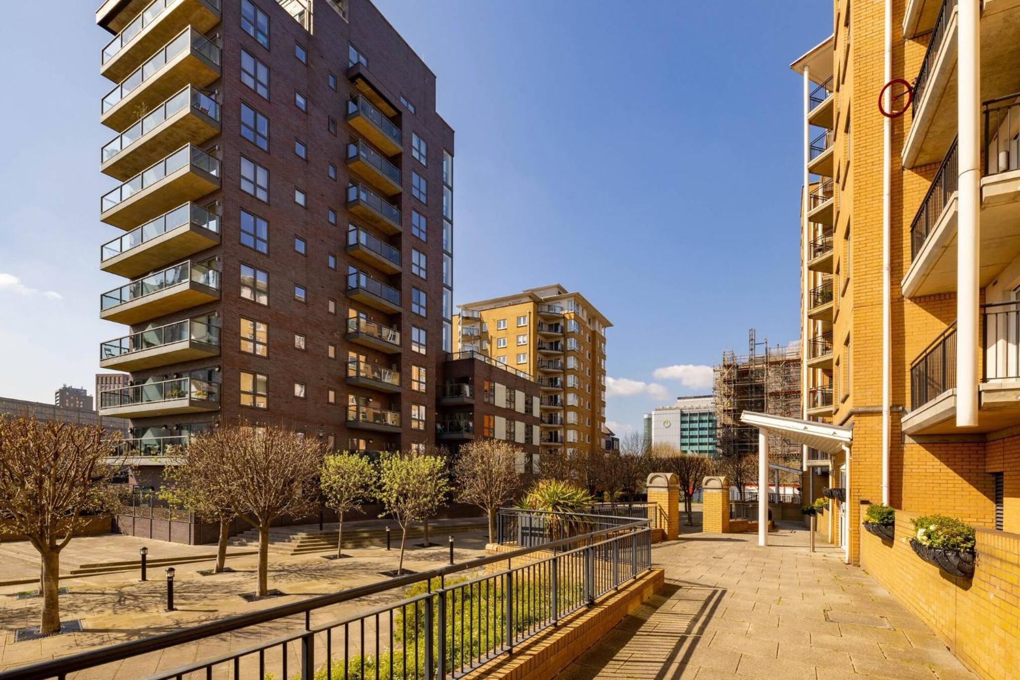 Wild Roses Service Apartments - East India London Exterior foto